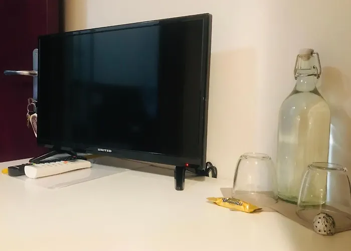 فندق مبيت وإفطار Le Bassotte بيرودجا