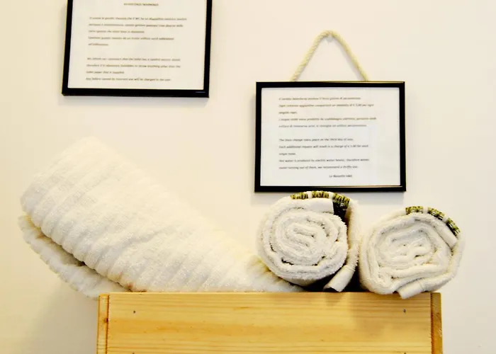 Le Bassotte فندق مبيت وإفطار 4*